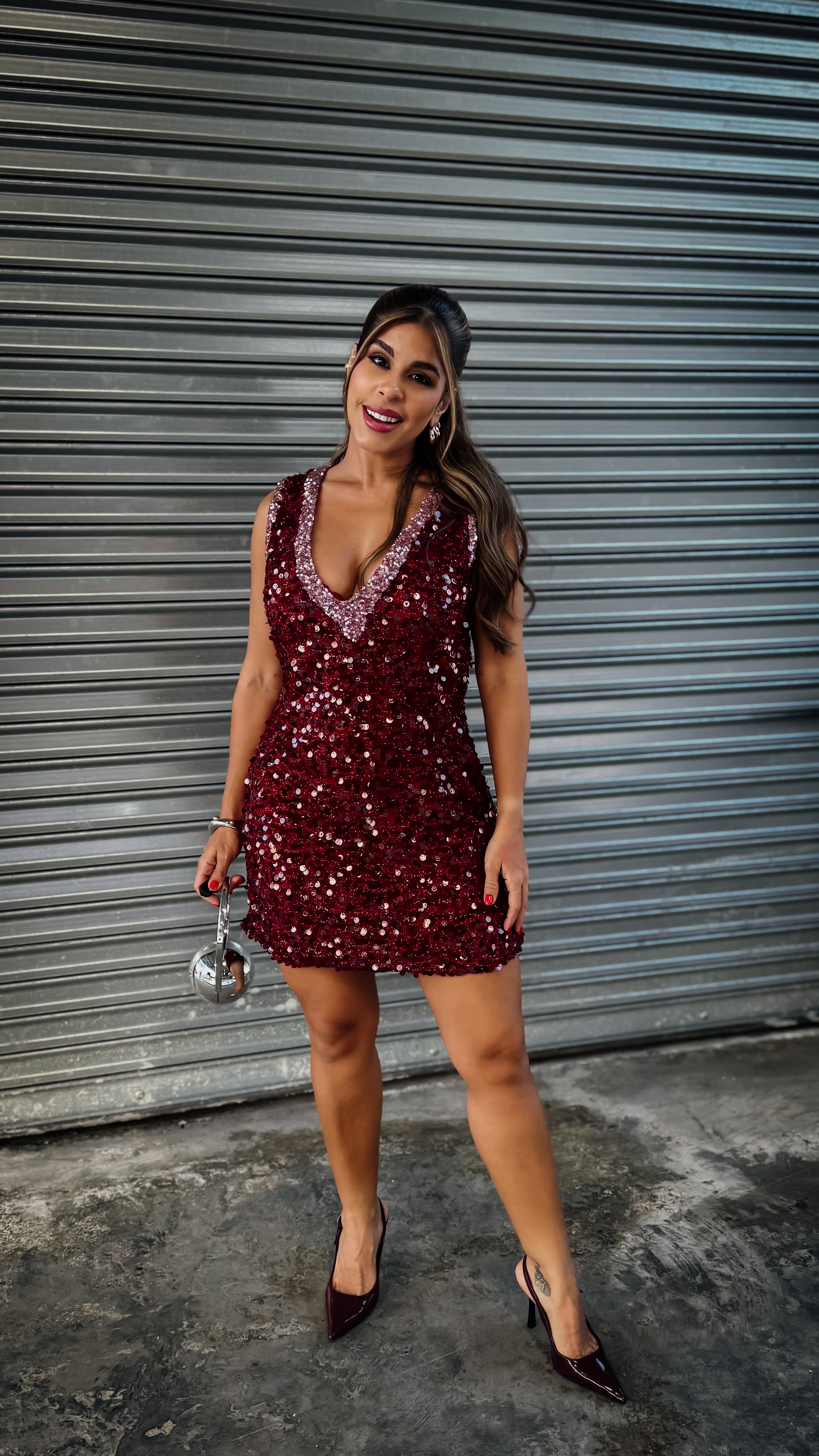 “HOLLY” LUXE SEQUINS TWO TONED V-NECK DRESS