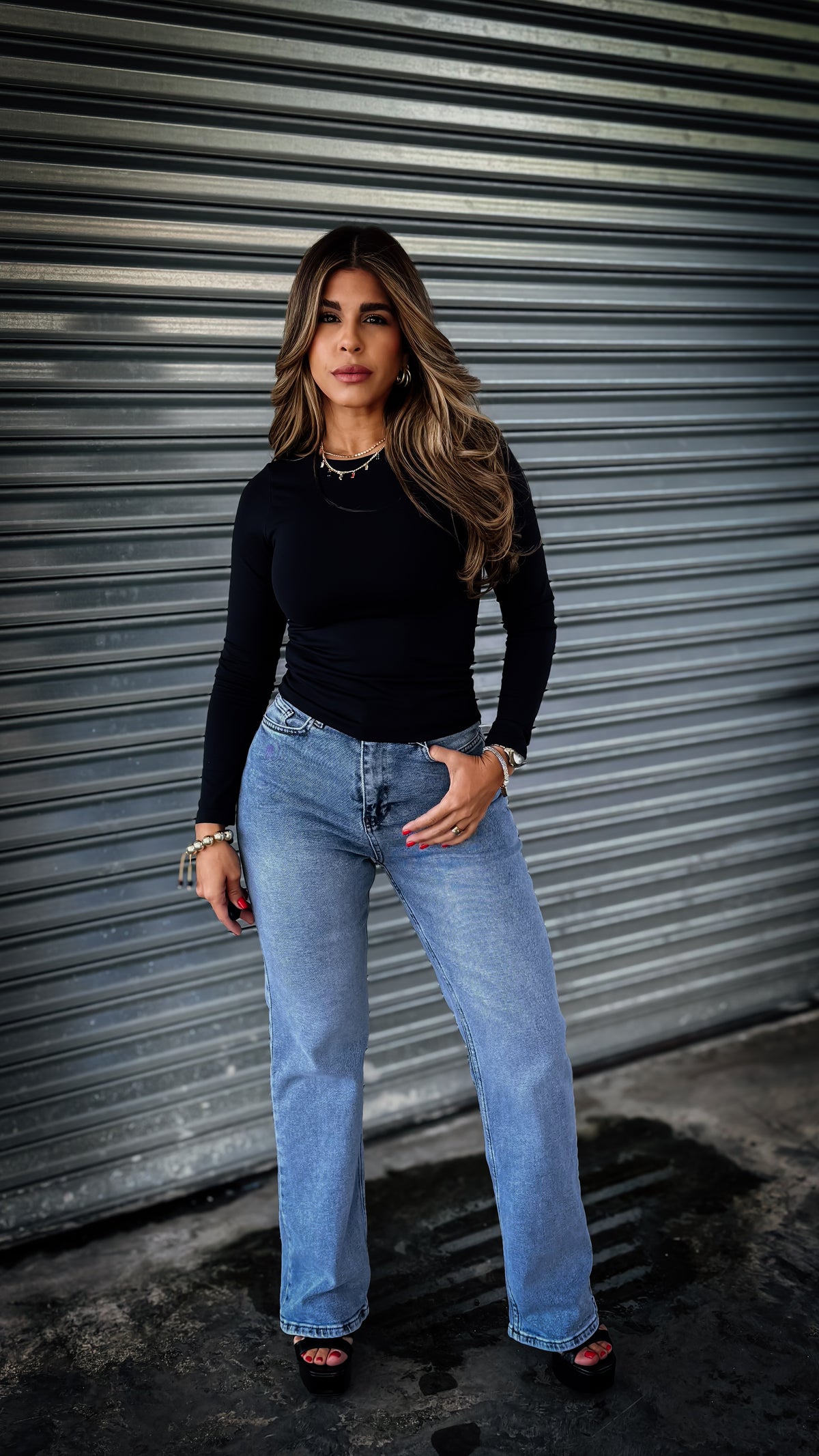 “LUA” ROUND NECK LONG SLEEVE BASIC TOP