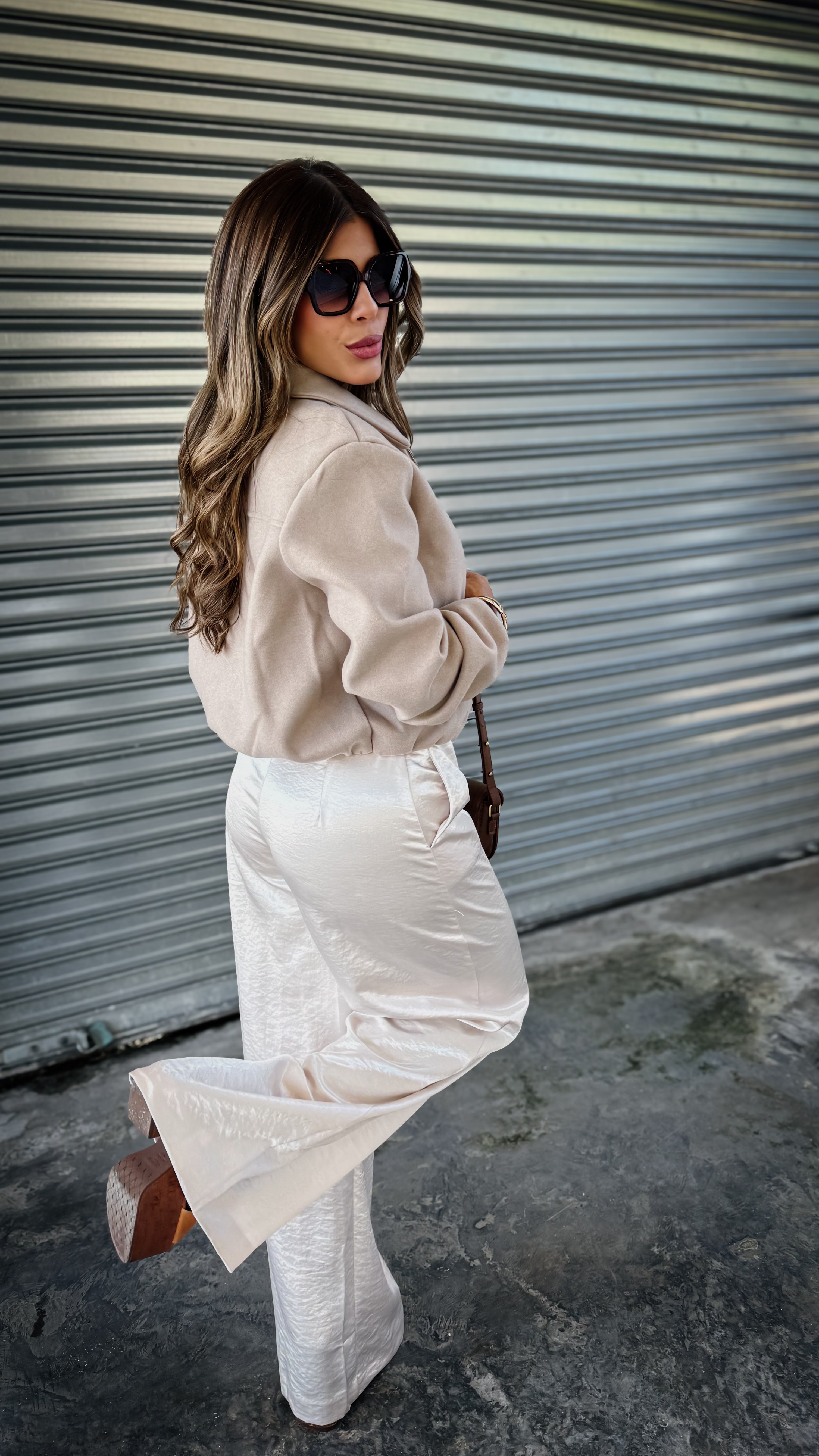 “GILLIAN” SILKY WIDE LEG PANTS WITH BELT