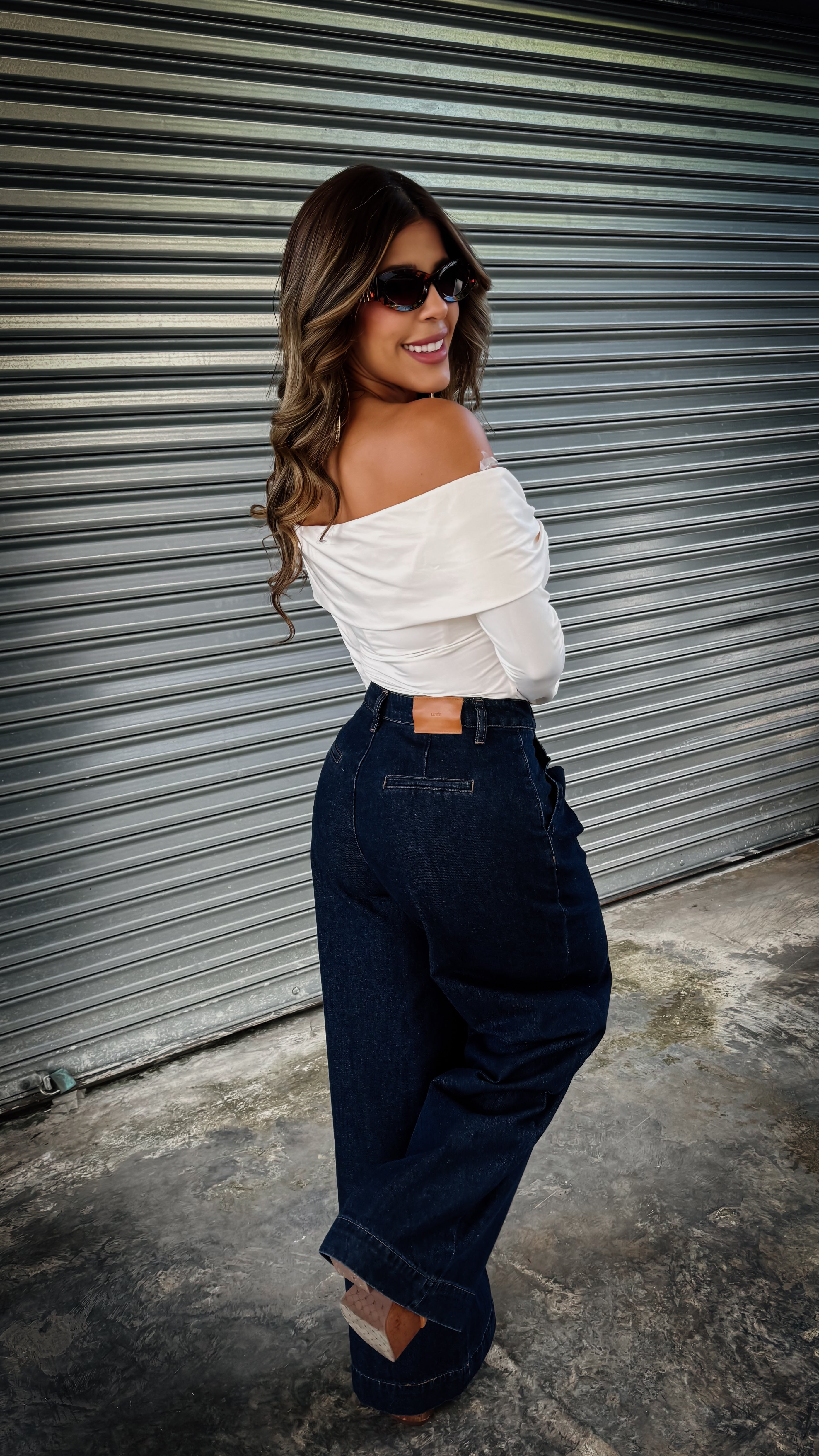 “LEVY” MID RISE PLEATED WIDE LEG DENIM