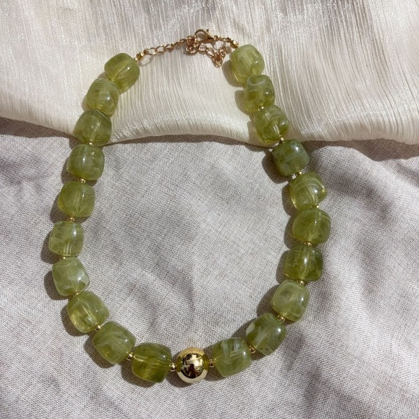 BEADED STATEMENT NECKLACE