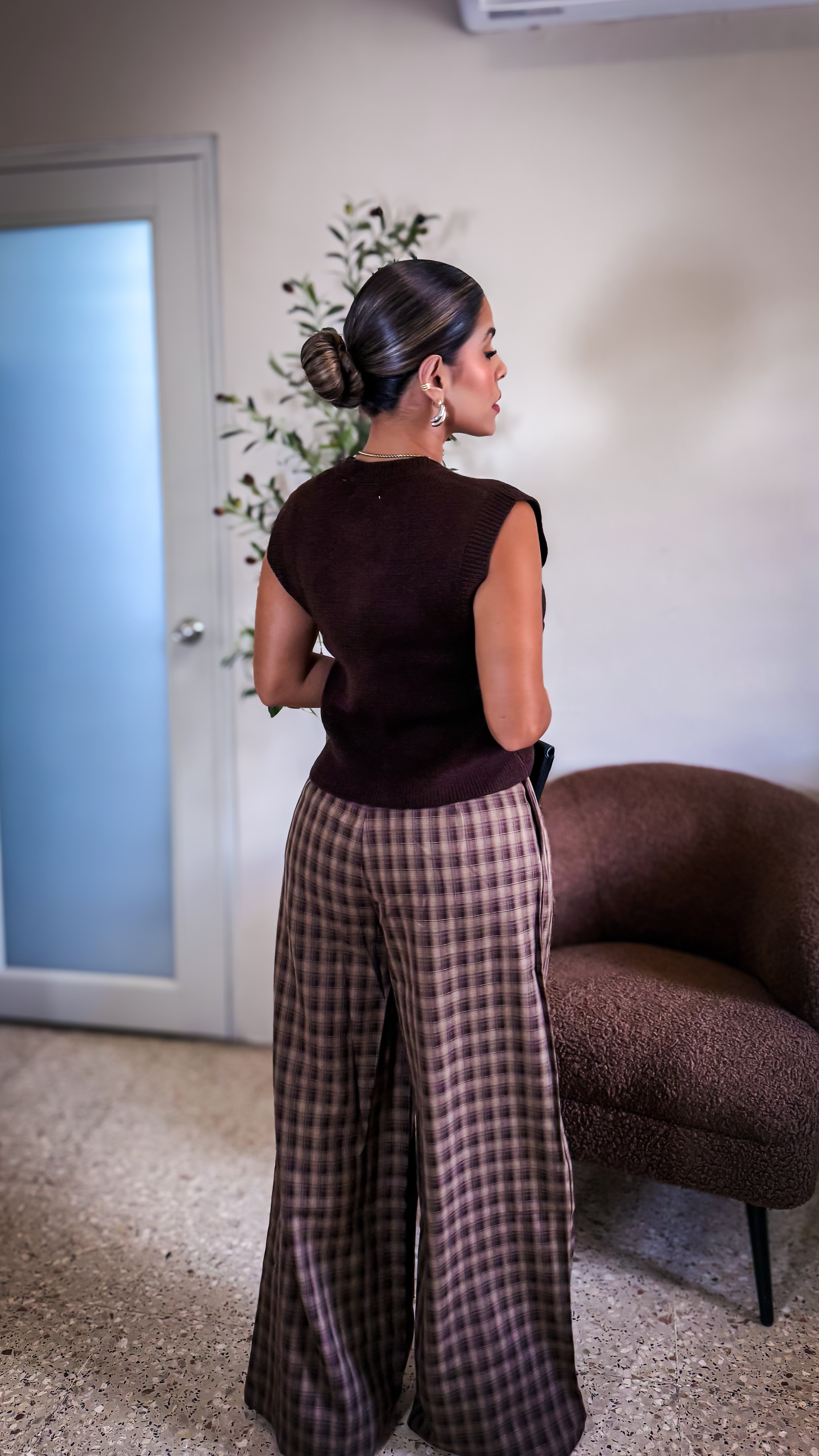 “GIA” SLEEVELESS KNIT SWEATER VEST