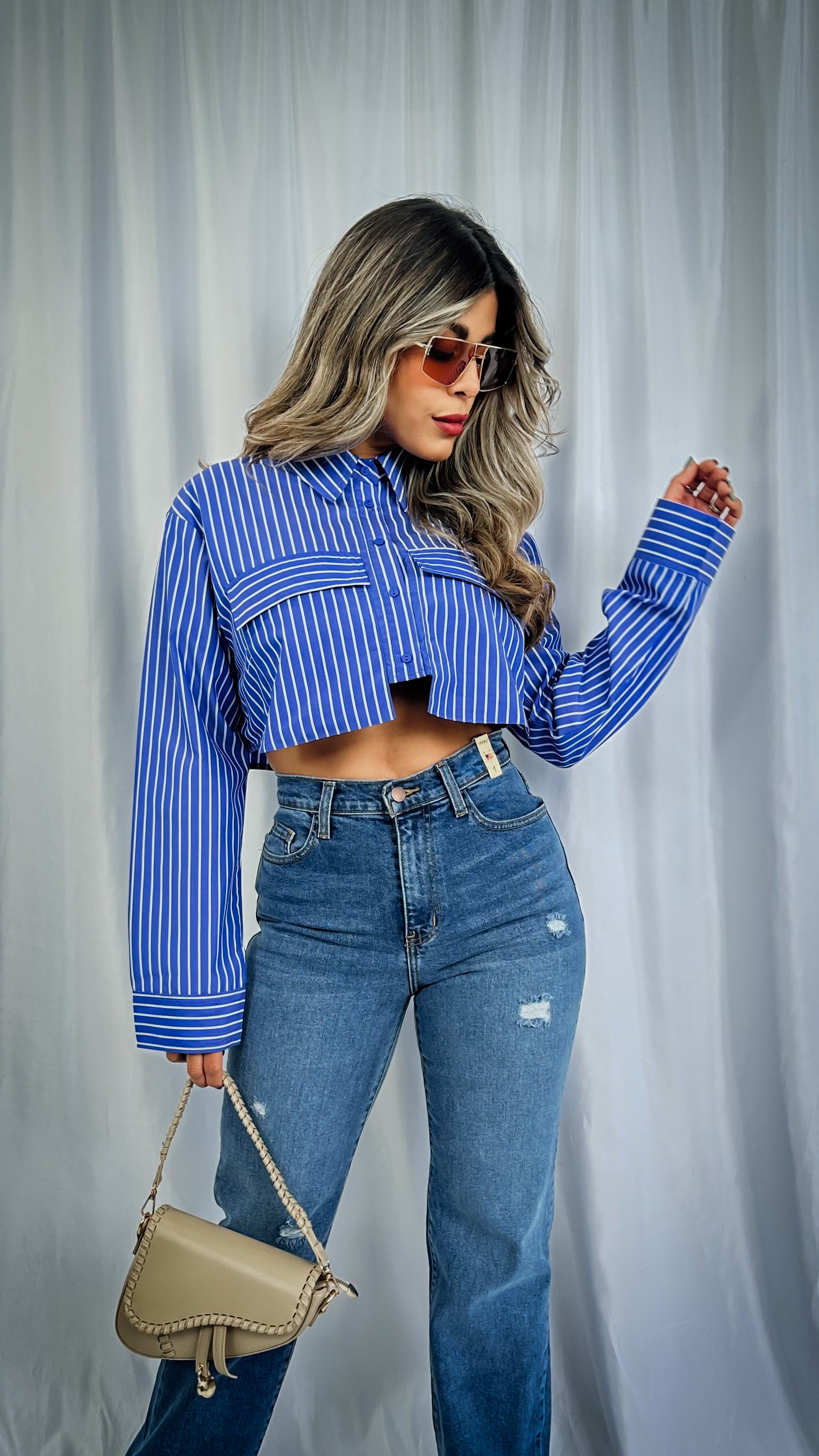 “MISSY” CROPPED BUTTON DOWN