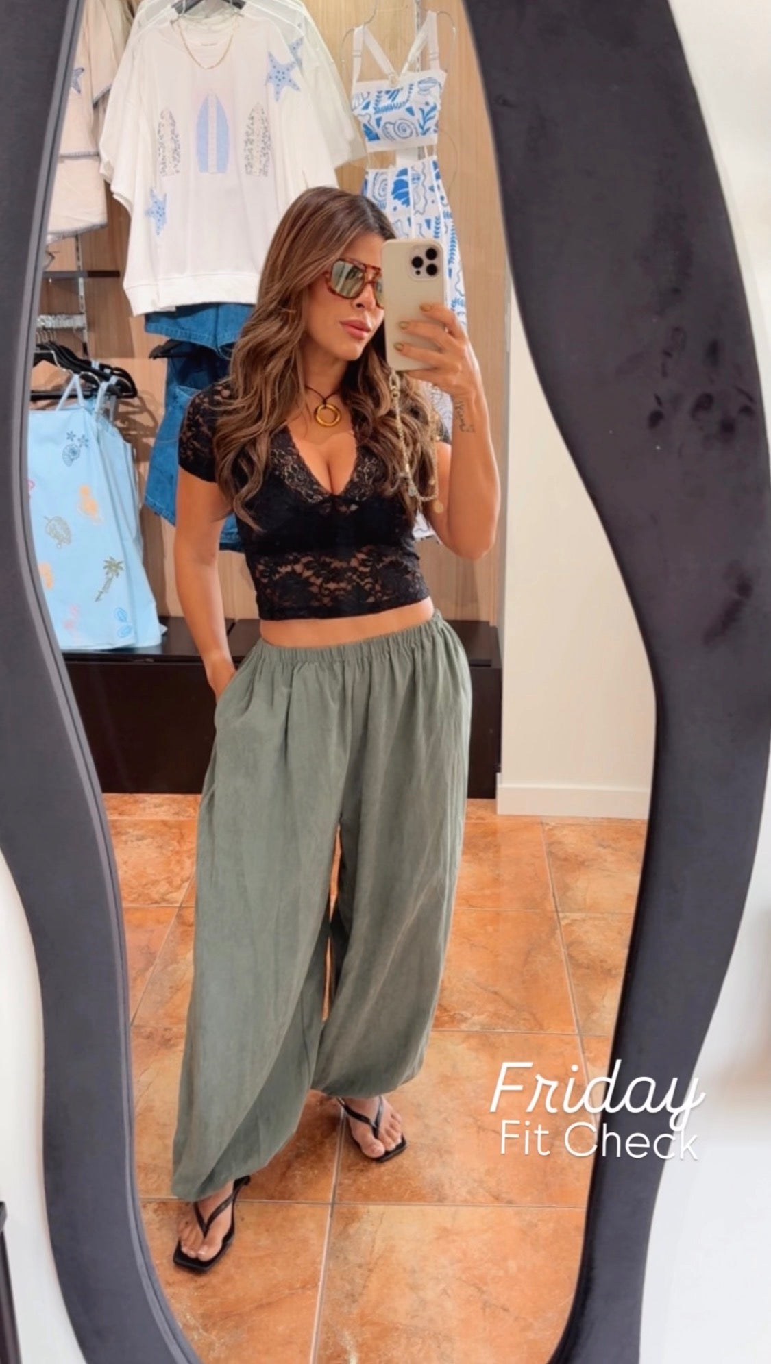 “LACEY” VNECK TOP