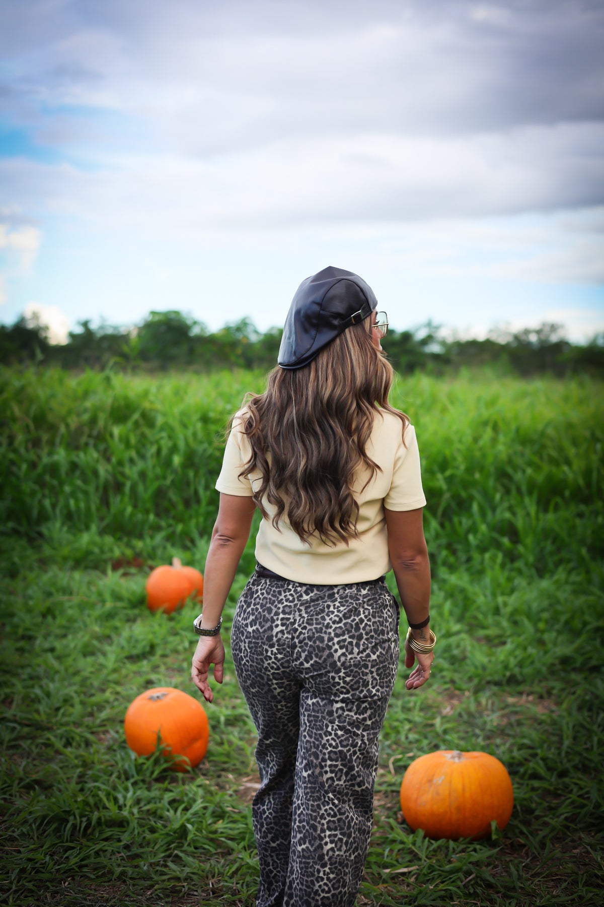 “IZZY” LEOPARD PRINT DENIM PANTS