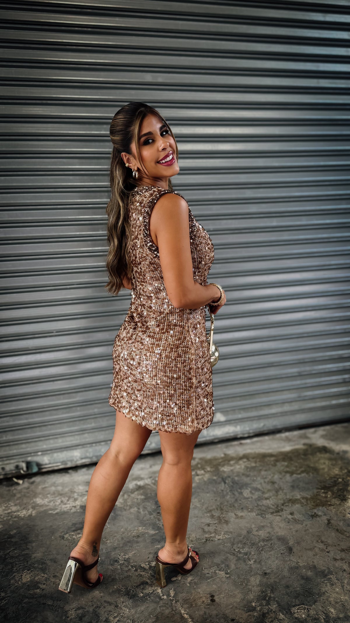 “HOLLY” LUXE SEQUINS TWO TONED V-NECK DRESS