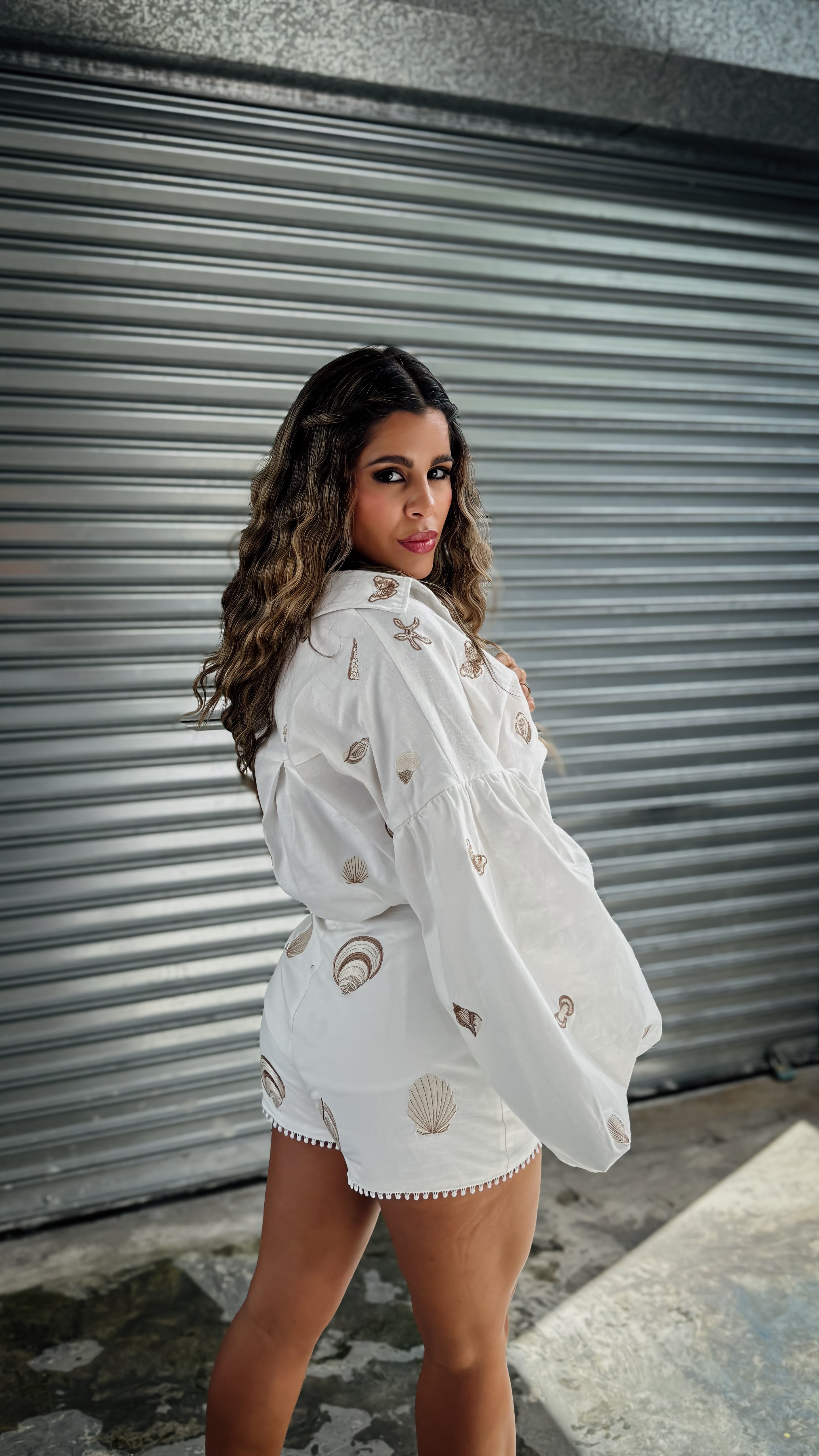 “MAICY” BELL SLEEVE TOP AND SHORTS SET