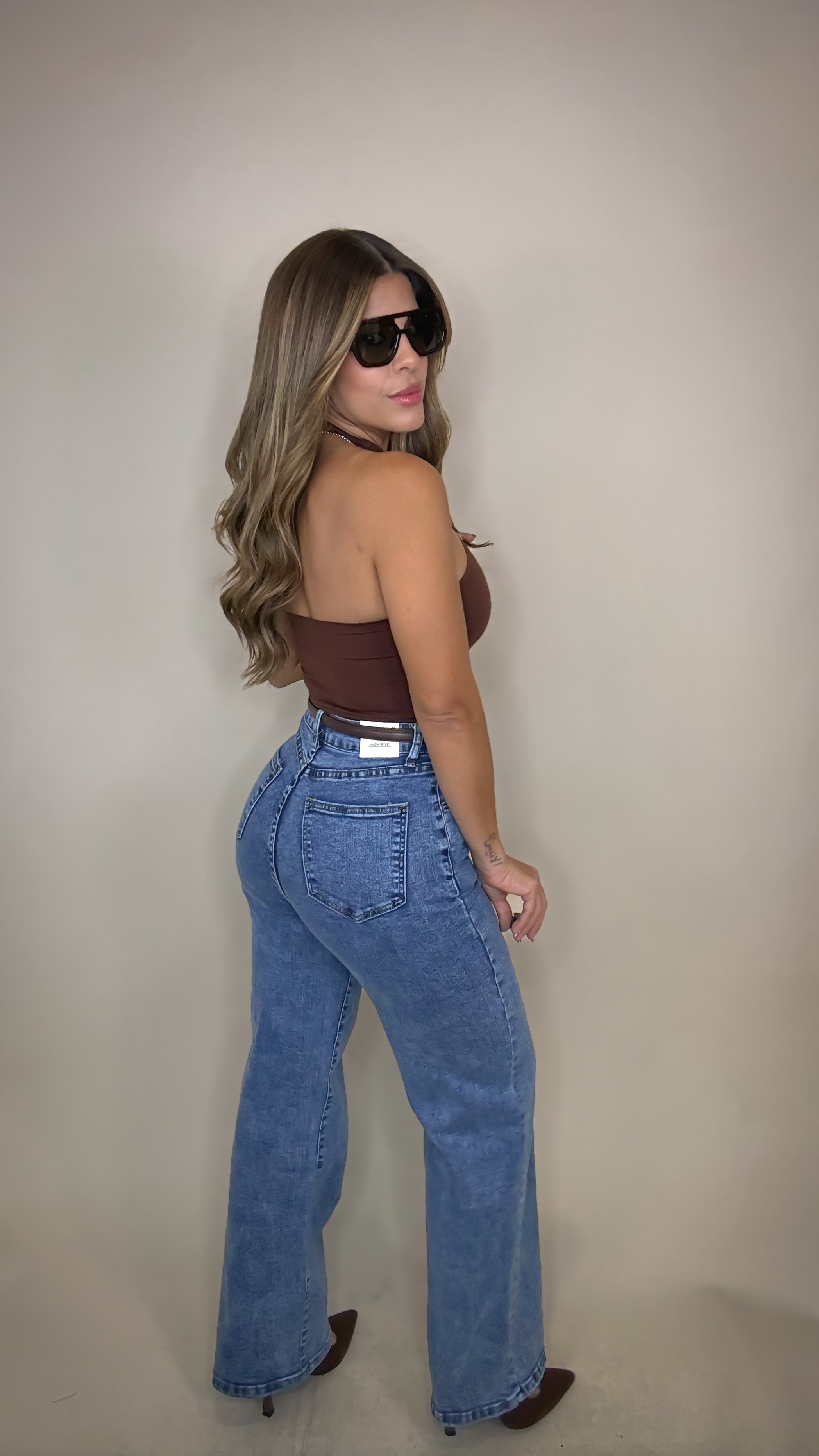 “LORNA” HALTER NECK BASIC TOP