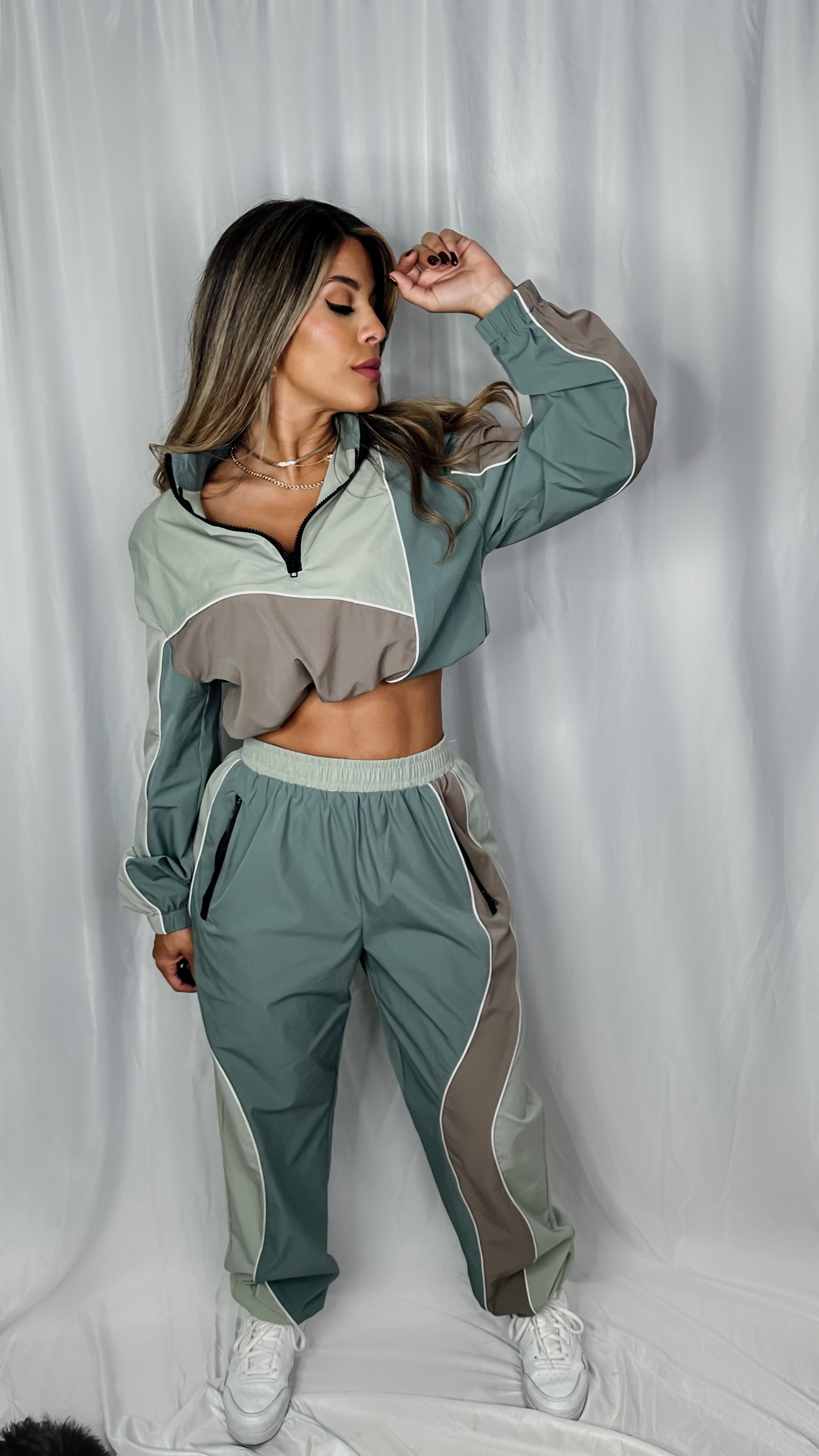 "REBECCA" COLORBLOCK CARGO JOGGER SET