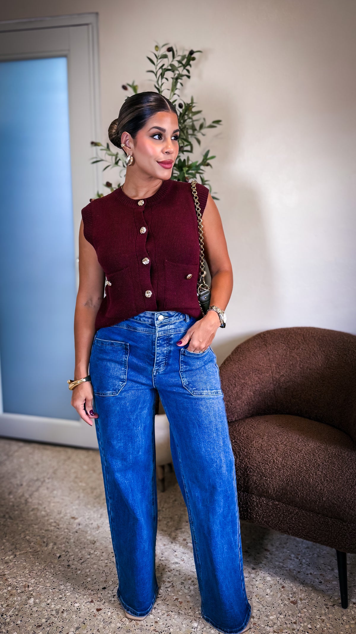 “GIA” SLEEVELESS KNIT SWEATER VEST