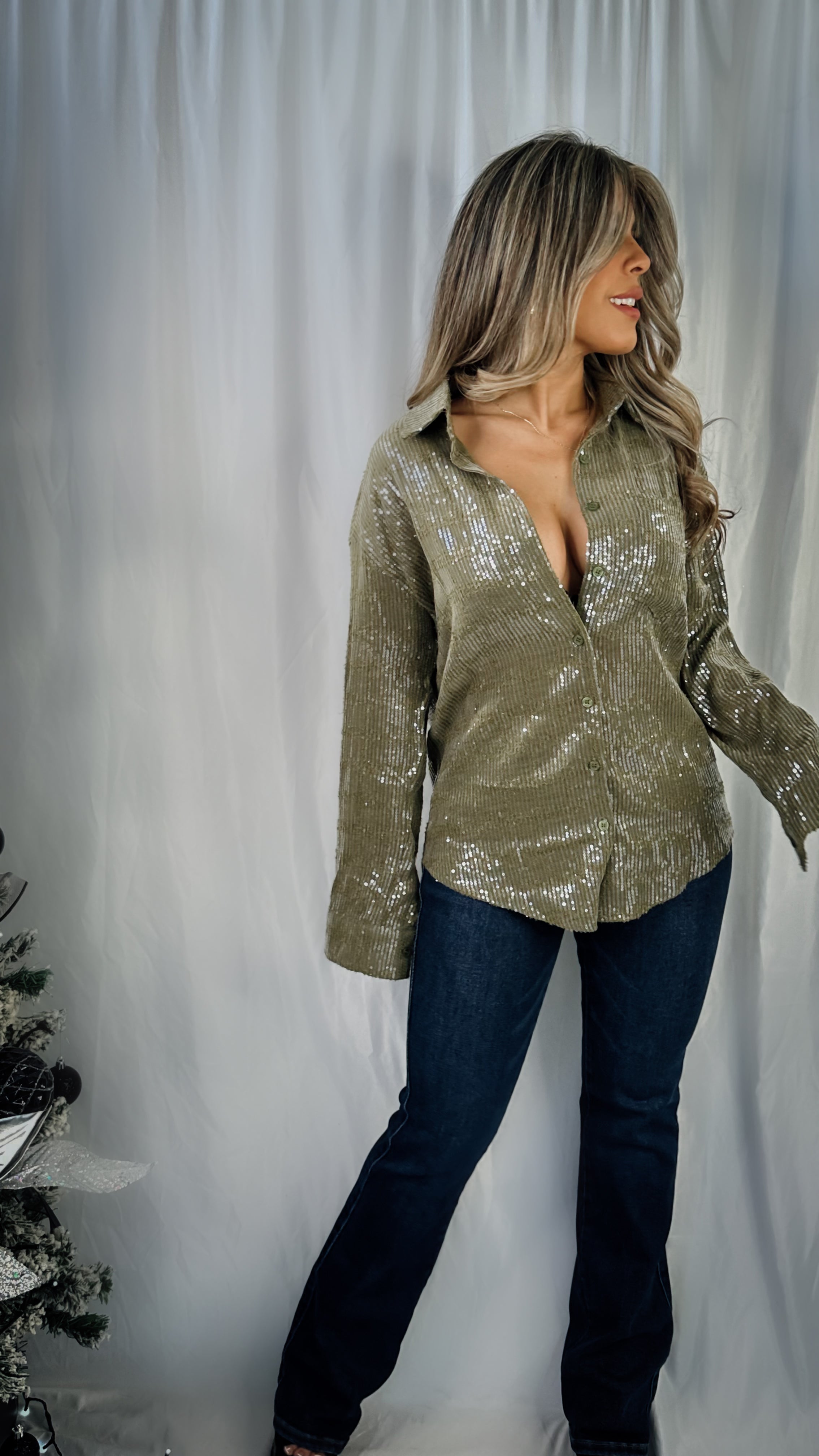 “HILARY” SEQUIN BUTTON DOWN SHIRT