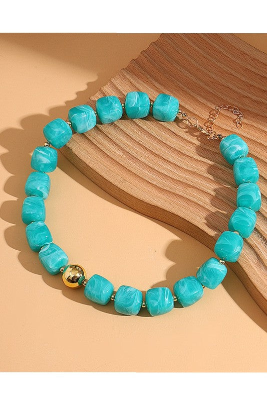 BEADED STATEMENT NECKLACE