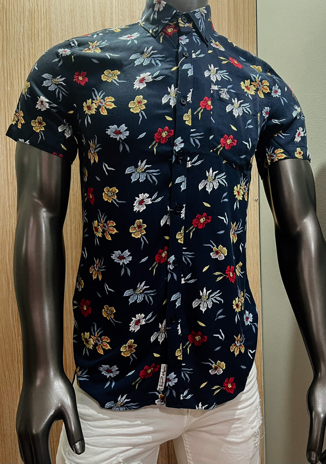 PENGUIN FLORAL BUTTON DOWN SHORT SLEEVED SHIRT